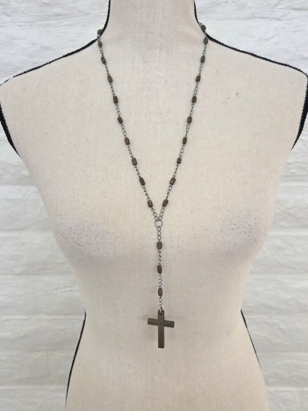 Lariat Cross Necklace Beaded Brown Wood-Like Silver Long Christian Religious